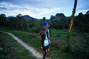 BIB: 201
                            <button type="button" onclick="openModal(21793299)" class="btn btn-primary btn-sm float-right btn-popup" data-toggle="modal" data-target=".modal-high-quality">
                        <i class="fas fa-shopping-cart"></i> Add to Cart
                    </button>
                                            <button type="button" onclick="isThisMe(21793299, true)" class="btn btn-success btn-sm float-right btn-popup btn-isme hidden" data-toggle="tooltip" data-placement="bottom" title="นี่คือรูปของคุณใช่ไหม คลิกที่นี่เพื่อเอาเข้าอัลบั้ม">
                        <i class="fas fa-plus"></i> Add to album
                    </button>
                    <button type="button" onclick="isThisMe(21793299, false)" class="btn btn-warning btn-sm float-right btn-popup btn-isnotme hidden">
                        <i class="fas fa-ban"></i> Remove from album
                    </button>